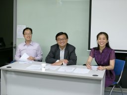 Committee members at the head table